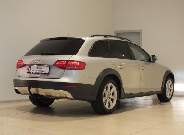 LHD AUDI A4 ALLROAD